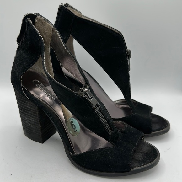 Carlos by Carlos Santana black stacked heel peeptoe sandals with zippers, size 6 - Picture 1 of 9
